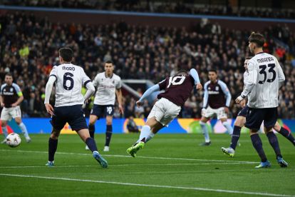 BIRMINGHAM, ENGLAND - APRIL 16: Emi Buendia of Aston Villa scores his team's second goal during the UEFA Europa League 2025/26 Quarter-Final Leg Two match between Aston Villa FC and Bologna FC 1909 at Villa Park on April 16, 2026 in Birmingham, England. (Photo by Shaun Botterill/Getty Images)