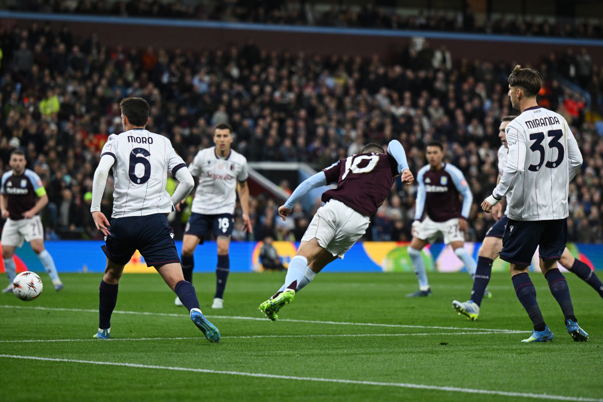 BIRMINGHAM, ENGLAND - APRIL 16: Emi Buendia of Aston Villa scores his team's second goal during the UEFA Europa League 2025/26 Quarter-Final Leg Two match between Aston Villa FC and Bologna FC 1909 at Villa Park on April 16, 2026 in Birmingham, England. (Photo by Shaun Botterill/Getty Images)