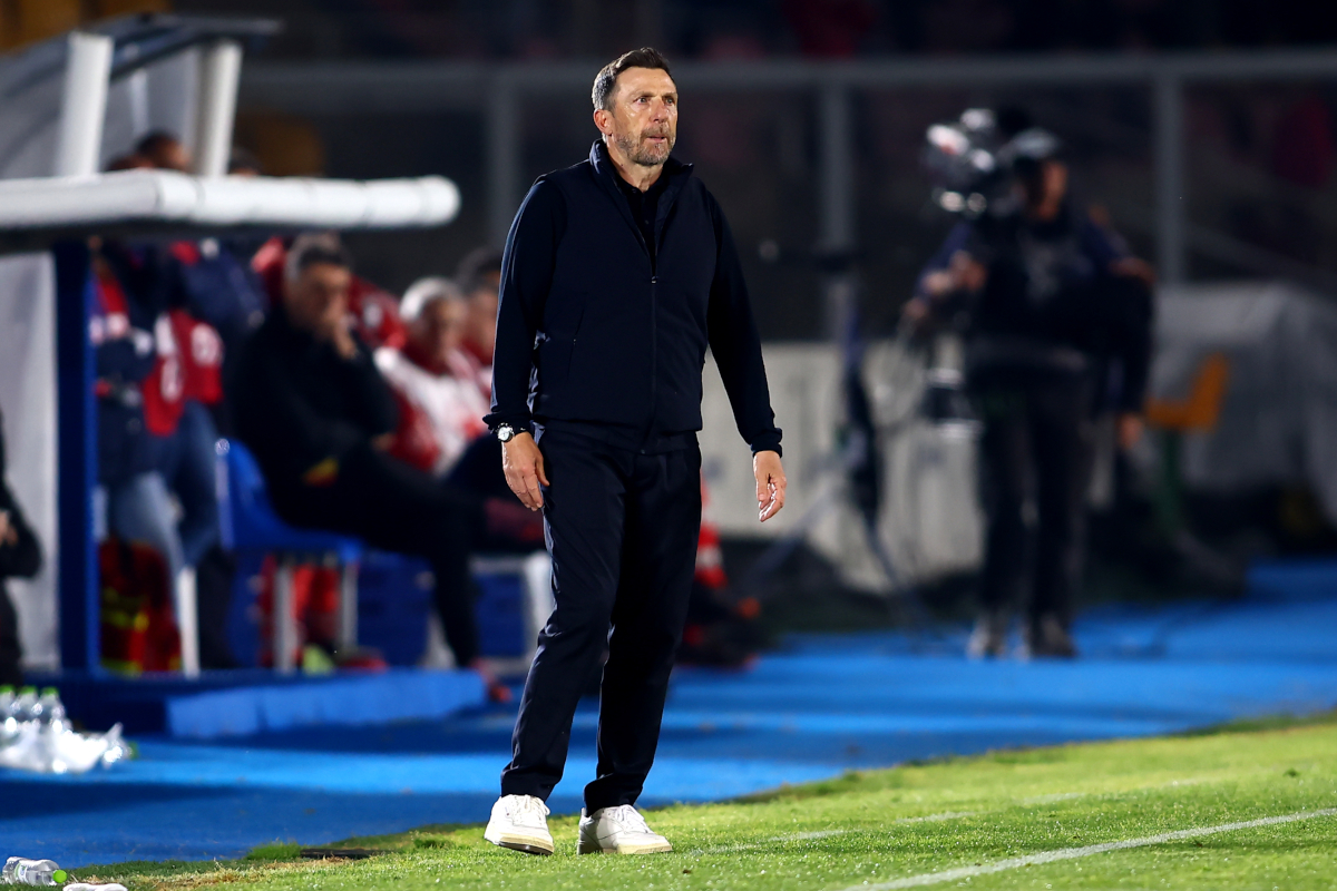 LECCE, ITALY - APRIL 20: Head coach of US Lecce Eusebio Di Francesco looks on during the Serie A match between US Lecce and ACF Fiorentina at Stadio Via del Mare on April 20, 2026 in Lecce, Italy. (Photo by Maurizio Lagana/Getty Images)