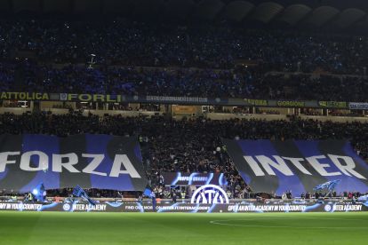 MILAN, ITALY - APRIL 21: The FC Internazionale fans show their support during the Coppa Italia match between FC Internazionale and Como 1907 at San Siro on April 21, 2026 in Milan, Italy. (Photo by Marco Luzzani/Getty Images)