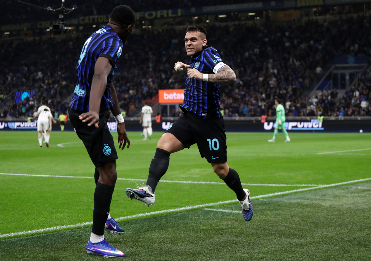 MILAN, ITALY - APRIL 05: Lautaro Martinez of Inter celebrates scoring his team's first goal during the Serie A match between FC Internazionale and AS Roma at Giuseppe Meazza Stadium on April 05, 2026 in Milan, Italy. (Photo by Marco Luzzani/Getty Images)