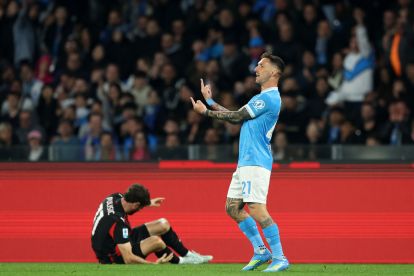 NAPLES, ITALY - APRIL 06: Matteo Politano of SSC Napoli during the Serie A match between SSC Napoli and AC Milan at Stadio Diego Armando Maradona on April 06, 2026 in Naples, Italy. (Photo by Francesco Pecoraro/Getty Images)