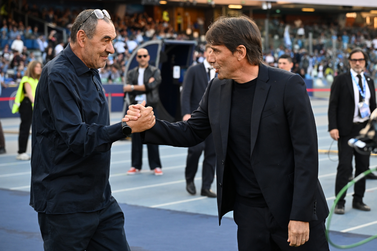 NAPLES, ITALY - APRIL 18: Maurizio Sarri SS Lazio head coach greets Antonio Conte SSC Napoli head coach before the Serie A match between SSC Napoli and SS Lazio at Stadio Diego Armando Maradona on April 18, 2026 in Naples, Italy. (Photo by Francesco Pecoraro/Getty Images)