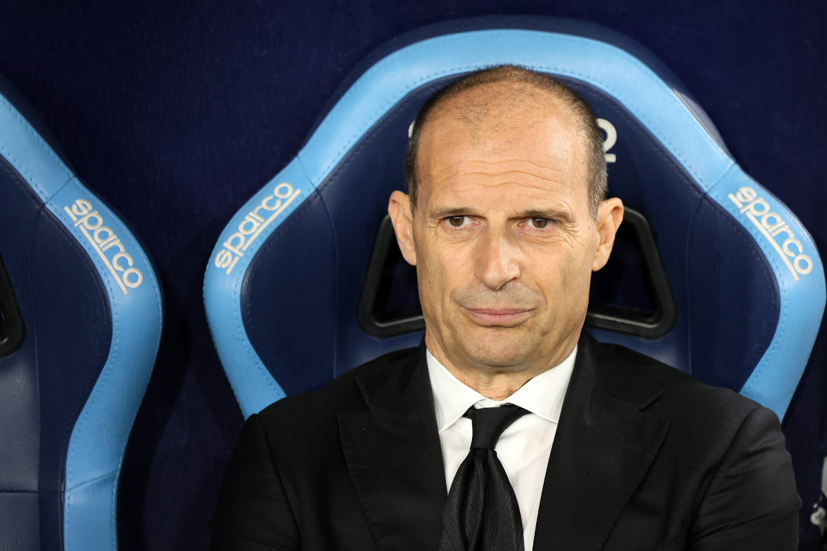 NAPLES, ITALY - APRIL 06: Massimiliano Allegri AC Milan head coach looks on before the Serie A match between SSC Napoli and AC Milan at Stadio Diego Armando Maradona on April 06, 2026 in Naples, Italy. (Photo by Francesco Pecoraro/Getty Images)
