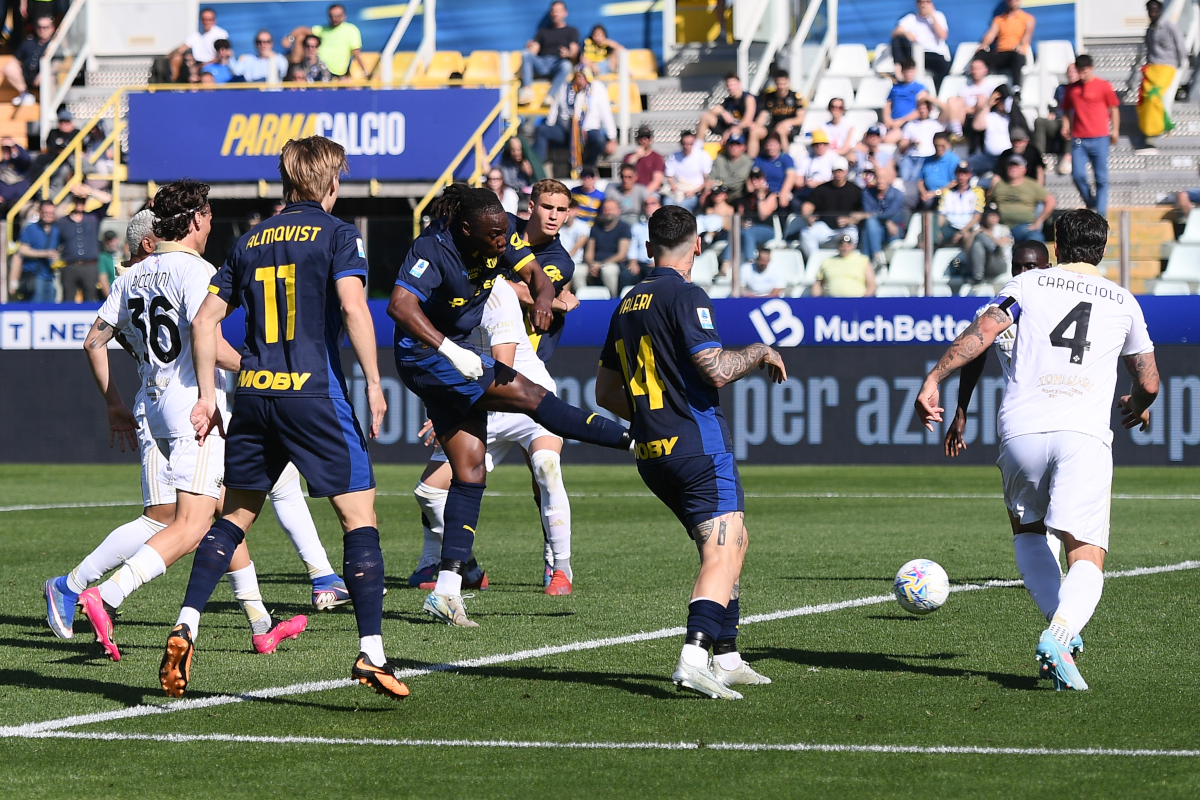 PARMA, ITALY - APRIL 25: Nesta Elphege of Parma Calcio scores the opening goal during the Serie A match between Parma Calcio 1913 and Pisa SC at Stadio Ennio Tardini on April 25, 2026 in Parma, Italy. (Photo by Alessandro Sabattini/Getty Images)