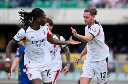 VERONA, ITALY - APRIL 19: Adrien Rabiot of AC Milan celebrates scoring his team's first goal with teammate Rafael Leao during the Serie A match between Hellas Verona FC and AC Milan at Stadio Marcantonio Bentegodi on April 19, 2026 in Verona, Italy. (Photo by Alessandro Sabattini/Getty Images)