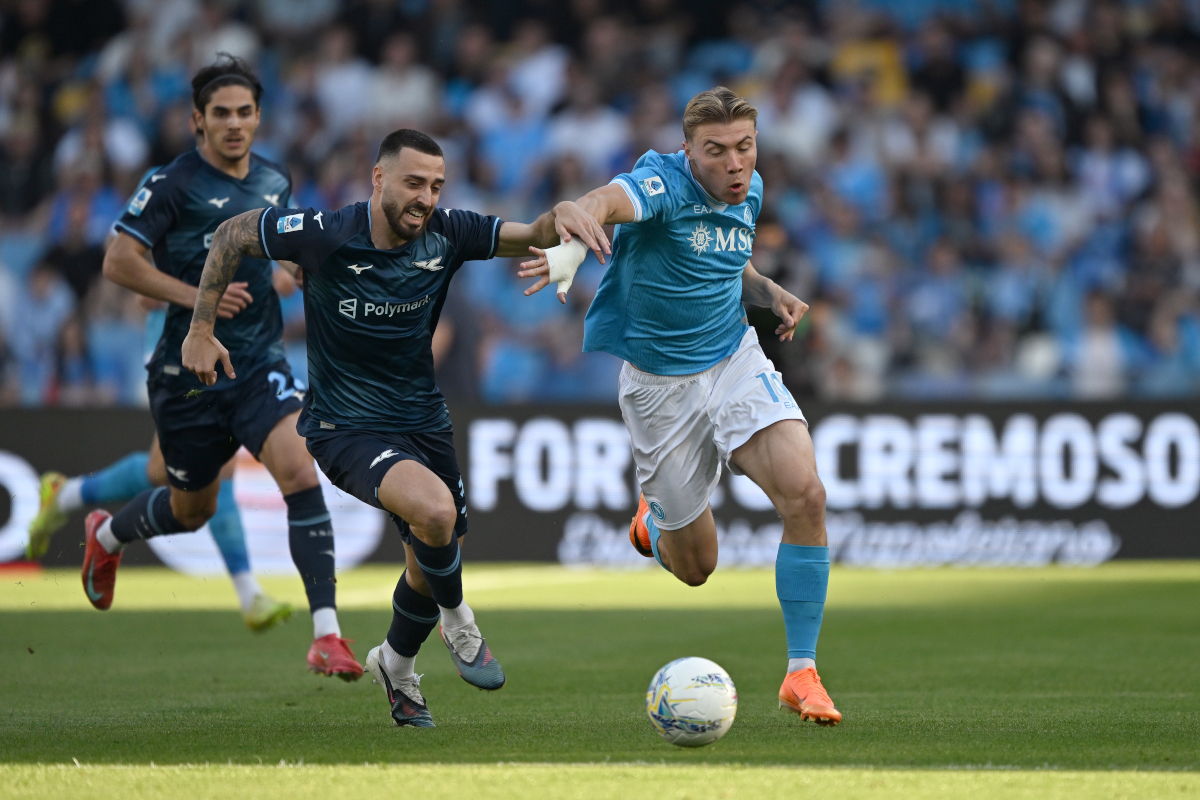 NAPLES, ITALY - APRIL 18: Rasmus Hojlund of SSC Napoli battles for possession with Mario Gila of SS Lazio during the Serie A match between SSC Napoli and SS Lazio at Stadio Diego Armando Maradona on April 18, 2026 in Naples, Italy. (Photo by Francesco Pecoraro/Getty Images)