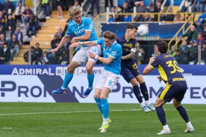 PARMA, ITALY - APRIL 12: Rasmus Hojlund and Scott McTominay of Napoli SSC in action during the Serie A match between Parma Calcio 1913 and SSC Napoli at Stadio Ennio Tardini on April 12, 2026 in Parma, Italy. (Photo by Emmanuele Ciancaglini/Getty Images)