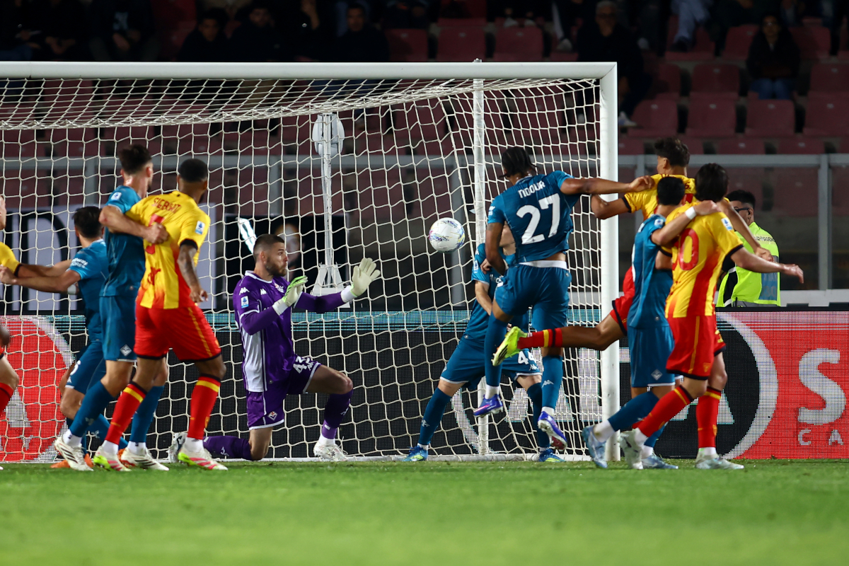 LECCE, ITALY - APRIL 20: Tiago Gabriel of US Lecce score his team's equalizing goal during the Serie A match between US Lecce and ACF Fiorentina at Stadio Via del Mare on April 20, 2026 in Lecce, Italy. (Photo by Maurizio Lagana/Getty Images)