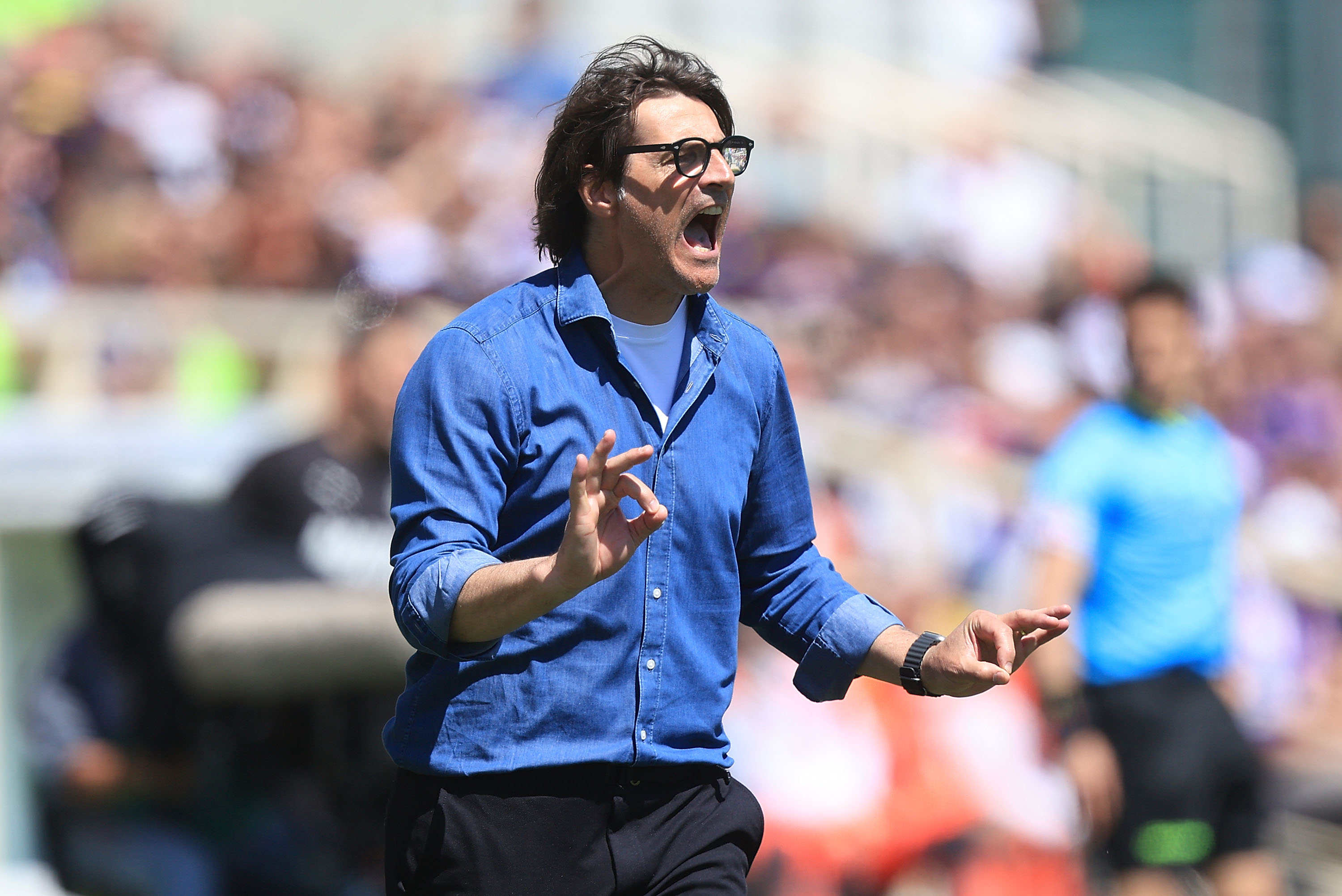 FLORENÇA, ITÁLIA - 26 DE ABRIL: O técnico do técnico da ACF Fiorentina, Paolo Vanoli, reage durante a partida da Série A entre ACF Fiorentina e US Sassuolo Calcio em Artemio Franchi em 26 de abril de 2026 em Florença, Itália. (Foto de Gabriel Maltindi/Getty Images)