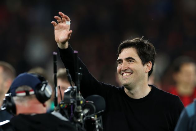 BOURNEMOUTH, ENGLAND - MAY 19: Andoni Iraola, Manager of AFC Bournemouth, acknowledges the fans following the Premier League match between Bournemouth and Manchester City at Vitality Stadium on May 19, 2026 in Bournemouth, England. (Photo by Eddie Keogh/Getty Images)
