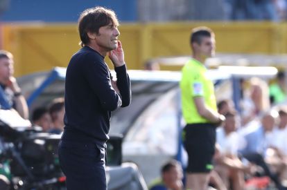 COMO, ITALY - MAY 02: SSC Napoli coach Antonio Conte looks on during the Serie A match between Como 1907 and SSC Napoli at Giuseppe Sinigaglia Stadium on May 02, 2026 in Como, Italy. (Photo by Marco Luzzani/Getty Images)
