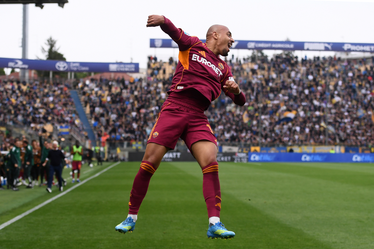 PARMA, ITALY - MAY 10: Donyell Malen of AS Roma celebrates scoring his team's first goal during the Serie A match between Parma Calcio 1913 and AS Roma at Stadio Ennio Tardini on May 10, 2026 in Parma, Italy. (Photo by Alessandro Sabattini/Getty Images)