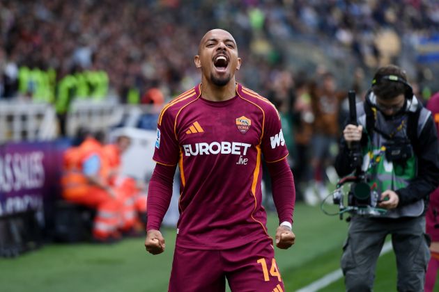 PARMA, ITALY - MAY 10: Donyell Malen of AS Roma celebrates scoring his team's first goal during the Serie A match between Parma Calcio 1913 and AS Roma at Stadio Ennio Tardini on May 10, 2026 in Parma, Italy. (Photo by Alessandro Sabattini/Getty Images)