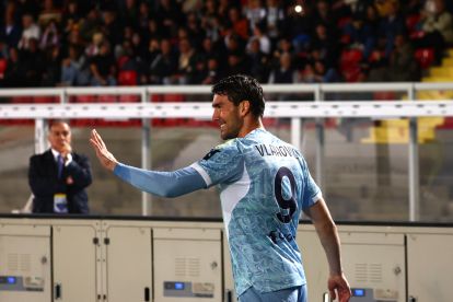 LECCE, ITALY - MAY 09: Dusan Vlahovic of Juventus FC celebrates the opening goal during the Serie A match between US Lecce and Juventus FC at Stadio Via del Mare on May 09, 2026 in Lecce, Italy. (Photo by Maurizio Lagana/Getty Images)