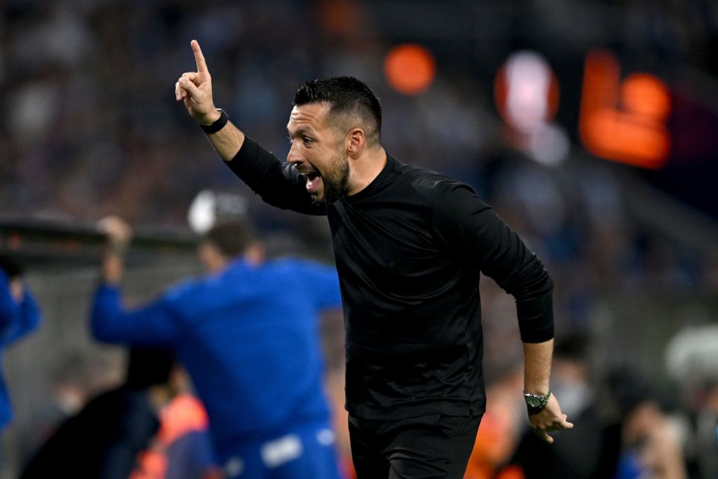 Farioli aos 37 anos: ‘Muito feliz no FC Porto, a Serie A pode esperar’