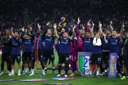 MILAN, ITALY - MAY 03: Lautaro Martinez of FC Internazionale Milano celebrates with his teammates after being confirmed as Serie A champions following victory in the Serie A match between FC Internazionale and Parma Calcio 1913 at Giuseppe Meazza Stadium on May 03, 2026 in Milan, Italy. (Photo by Marco Luzzani/Getty Images)