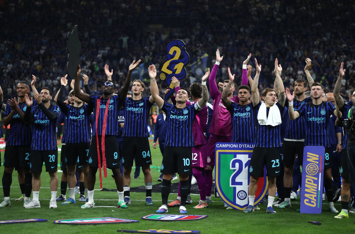 MILAN, ITALY - MAY 03: Lautaro Martinez of FC Internazionale Milano celebrates with his teammates after being confirmed as Serie A champions following victory in the Serie A match between FC Internazionale and Parma Calcio 1913 at Giuseppe Meazza Stadium on May 03, 2026 in Milan, Italy. (Photo by Marco Luzzani/Getty Images)
