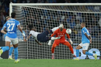 NAPLES, ITALY - MAY 11: Jonathan Rowe of Bologna FC 1909 scores his side third goal during the Serie A match between SSC Napoli and Bologna FC 1909 at Stadio Diego Armando Maradona on May 11, 2026 in Naples, Italy. (Photo by Francesco Pecoraro/Getty Images)