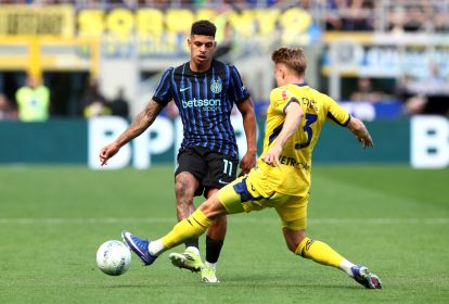 MILAN, ITALY - MAY 17: Luis Henrique of FC Internazionale Milano is challenged by Martin Frese of Hellas Verona during the Serie A match between FC Internazionale and Hellas Verona FC at Giuseppe Meazza Stadium on May 17, 2026 in Milan, Italy. (Photo by Marco Luzzani/Getty Images)