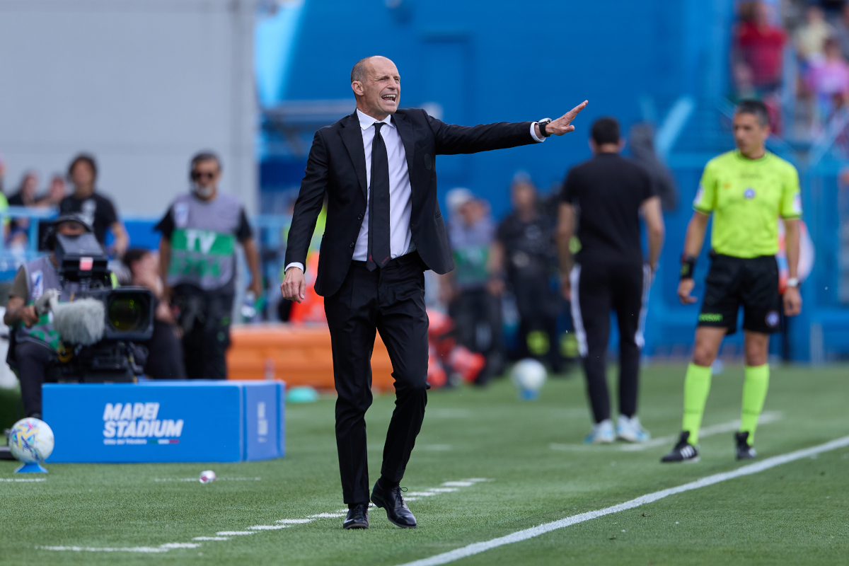SASSUOLO, ITALY - MAY 03: Massimiliano Allegri,Head Coach of AC Milan reacts during the Serie A match between US Sassuolo Calcio and AC Milan at Mapei Stadium Citta del Tricolore on May 03, 2026 in Sassuolo, Italy. (Photo by Emmanuele Ciancaglini/Getty Images)