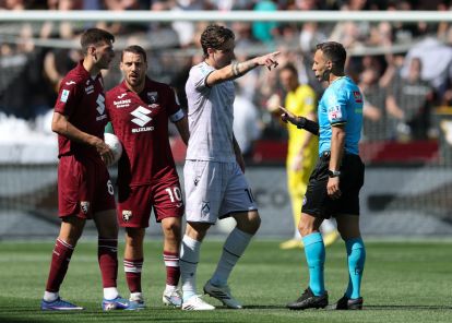 UDINE, ITALY - MAY 02: Nicolo Zaniolò of Udinese interacts with referee Giuseppe Mucera after scoring a goal which is then ruled out for offside during the Serie A match between Udinese Calcio and Torino FC at Stadio Friuli on May 02, 2026 in Udine, Italy. (Photo by Timothy Rogers/Getty Images)