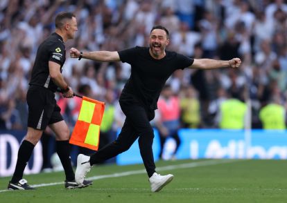 LONDON, ENGLAND - MAY 24: Roberto De Zerbi, Manager of Tottenham Hotspur, celebrates after the team secured safety from relegation during the Premier League match between Tottenham Hotspur and Everton at Tottenham Hotspur Stadium on May 24, 2026 in London, England. (Photo by Richard Heathcote/Getty Images)