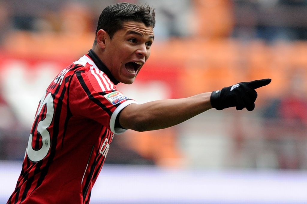 Reportagem Thiago Silva ofereceu novo contrato ao AC Milan como agente livre aos 42 anos