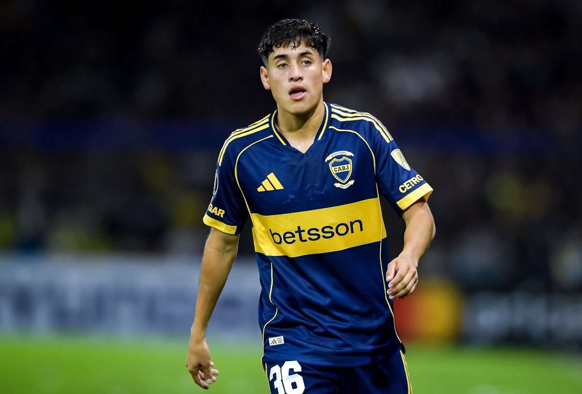 BUENOS AIRES, ARGENTINA - APRIL 14: Tomas Aranda of Boca Juniors looks on during a Copa CONMEBOL Libertadores 2026 group D match between Boca Juniors and Barcelona SC at Estadio Alberto J. Armando on April 14, 2026 in Buenos Aires, Argentina. (Photo by Marcelo Endelli/Getty Images)