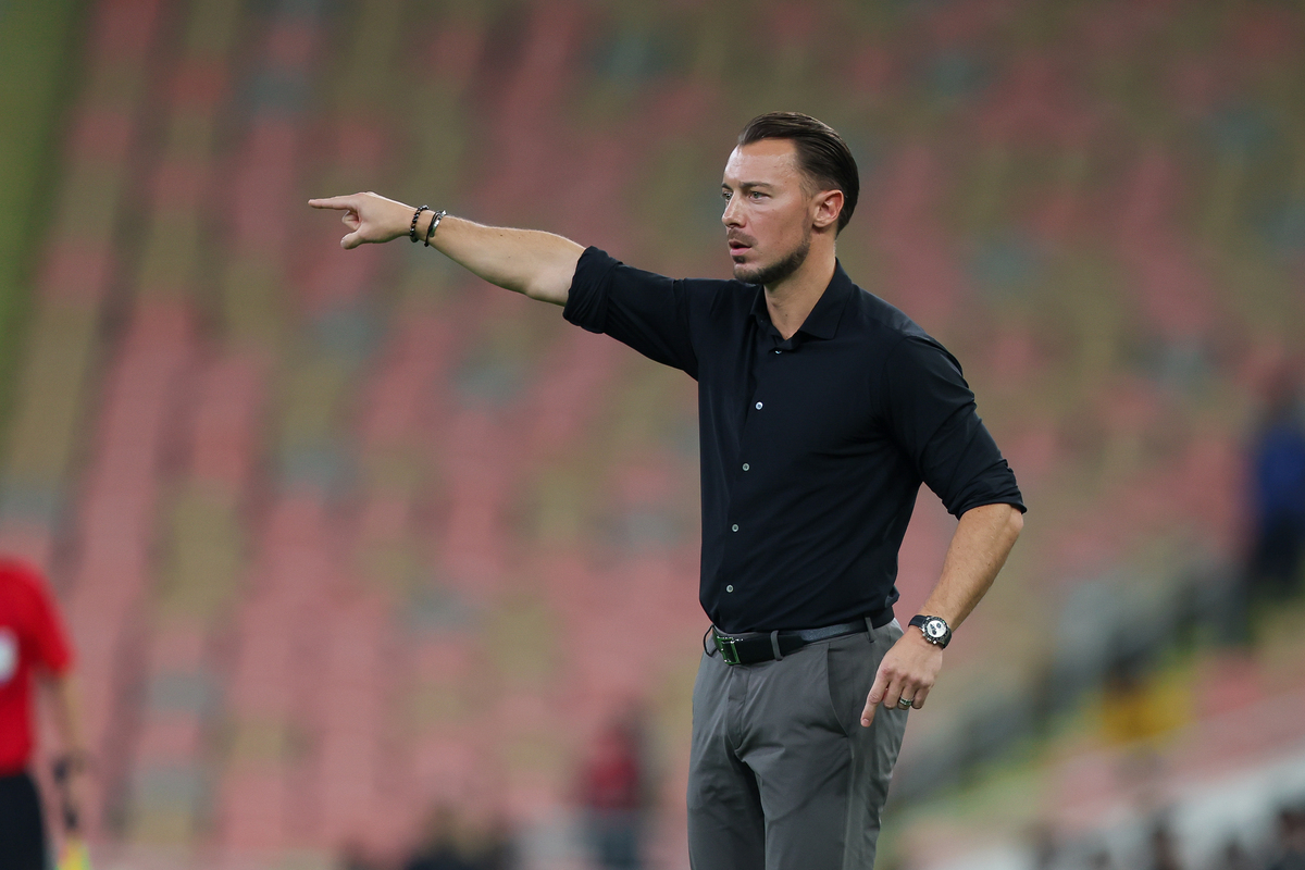 JEDDAH, SAUDI ARABIA - OCTOBER 20: Al Ahly coach Matthias Jaisul reacts during the AFC Champions League Elite match between Al Ahly and Al Gharafa at King Abdullah Sports City Stadium on October 20, 2025 in Jeddah, Saudi Arabia. (Photo by Yasser Baksh/Getty Images)