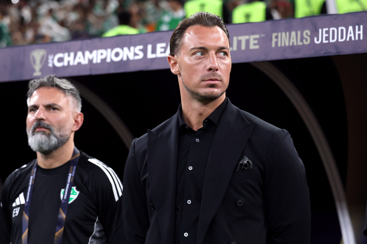 JEDDAH, SAUDI ARABIA - APRIL 20: Matthias Jaissle, Head Coach of Al Ahli, looks on during the AFC Champions League Semi Final match between Vissel Kobe and Al-Ahli at King Abdullah Sports City on April 20, 2026 in Jeddah, Saudi Arabia. (Photo by Yasser Bakhsh/Getty Images) (Milan links)