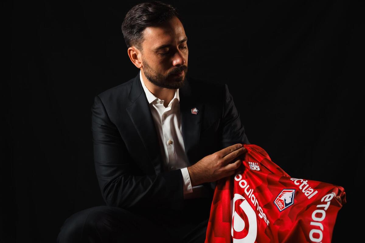 OFICIAL: David Anchelti nomeado treinador principal do LOSC com contrato de dois anos (via www.losc.fr)