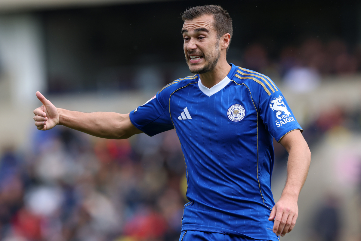 OXFORD, INGLATERRA - 13 DE SETEMBRO: Harry Wink de Leicester City durante a partida do Sky Bet Championship entre Oxford United e Leicester City no Kassam Stadium em 13 de setembro de 2025 em Oxford, Inglaterra. (Foto de Eddie Keogh/Getty Images)