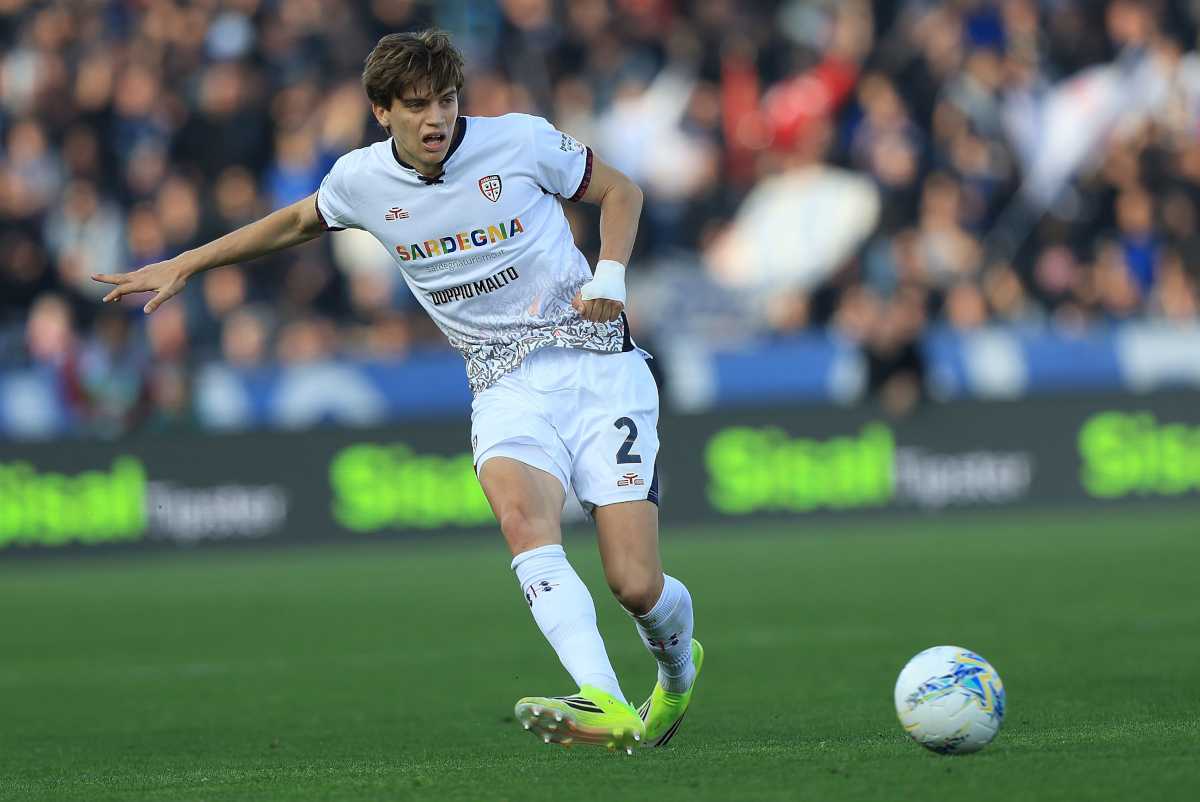PISA, ITÁLIA - 15 DE MARÇO: Marco Palestra do Cagliari Calcio durante a partida da Série A entre Pisa SC e Cagliari Calcio na Arena Garibaldi em 15 de março de 2026 em Pisa, Itália. (Foto de Gabriel Mulanti/Getty Images)