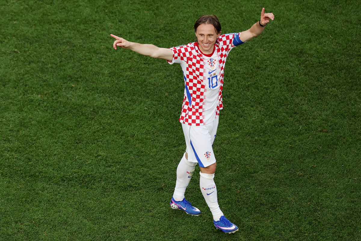 FILADÉLFIA, PENSILVÂNIA - 27 DE JUNHO: Luka Modric nº 10 da Croácia comemora a vitória do time por 2 a 1 durante a partida do Grupo L da Copa do Mundo FIFA 2026 entre Croácia e Gana no Estádio da Filadélfia em 27 de junho de 2026 na Filadélfia, Pensilvânia. (Foto de Kevin C. Cox/Getty Images)