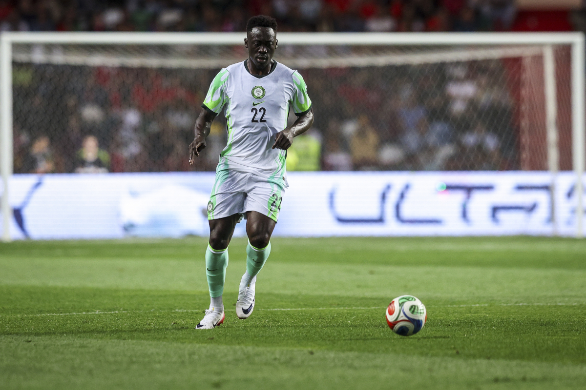 LEIRIA, PORTUGAL - 10 DE JUNHO: Aker Adams da Nigéria durante o amistoso internacional entre Portugal e Nigéria no Estádio Dr. Magalhas Pessoa em 10 de junho de 2026 em Leiria, Portugal. (Foto de Carlos Rodriguez/Getty Images)