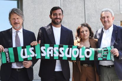 Sassuolo signs Rafa Obrador on loan from Benfica, loans out Agustin Alvarez