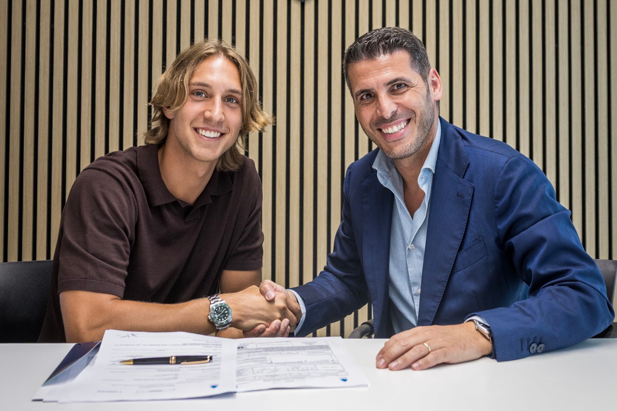 Jacopo Fazzini chega ao Cagliari vindo da Fiorentina (@cagliaricalcio).