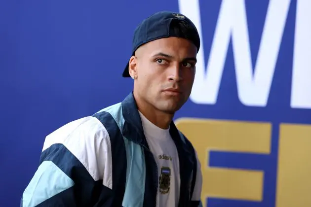 EAST RUTHERFORD, NEW JERSEY - JULY 19: Lautaro Martinez #22 of Argentina arrives at the stadium before the FIFA World Cup 2026 Final match between Spain and Argentina at New York New Jersey Stadium on July 19, 2026 in East Rutherford, New Jersey. (Photo by Florencia Tan Jun/Getty Images) (Mauro)
