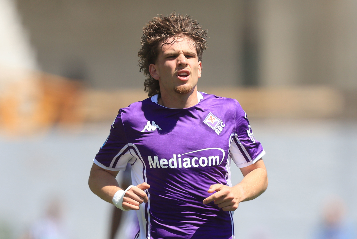 FLORENÇA, ITÁLIA - 26 DE ABRIL: Luis Balbo da ACF Fiorentina reage durante a partida da Série A entre ACF Fiorentina e US Sassuolo Calcio em Artemio Franchi em 26 de abril de 2026 em Florença, Itália. (Foto de Gabriel Mulanti/Getty Images)