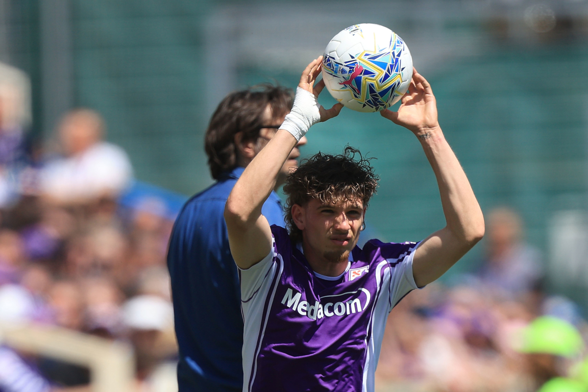 FLORENÇA, ITÁLIA - 26 DE ABRIL: Luis Balbo da ACF Fiorentina durante a partida da Série A entre ACF Fiorentina e US Sassuolo Calcio no Artemio Franchi em 26 de abril de 2026 em Florença, Itália. (Foto de Gabriel Mulanti/Getty Images)