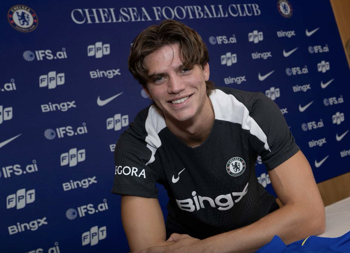 Marco Palestra completa sua transferência de Atlanta para o Chelsea (chelseafc.com)