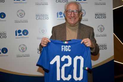 FLORENCE, ITALY - APRIL 09: Osvaldo Bagnoli poses for a photo during talian Football Federation Hall Of Fame on April 9, 2018 in Florence, Italy. (Photo by Claudio Villa/Getty Images)