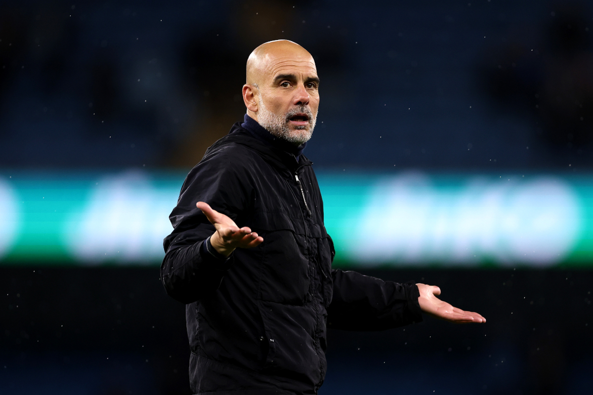 MANCHESTER, INGLATERRA - 13 DE MAIO: Pep Guardiola, técnico do Manchester City, reage após a partida da Premier League entre Manchester City e Crystal Palace no Etihad Stadium em 13 de maio de 2026 em Manchester, Inglaterra. (Foto de Naomi Baker/Getty Images)