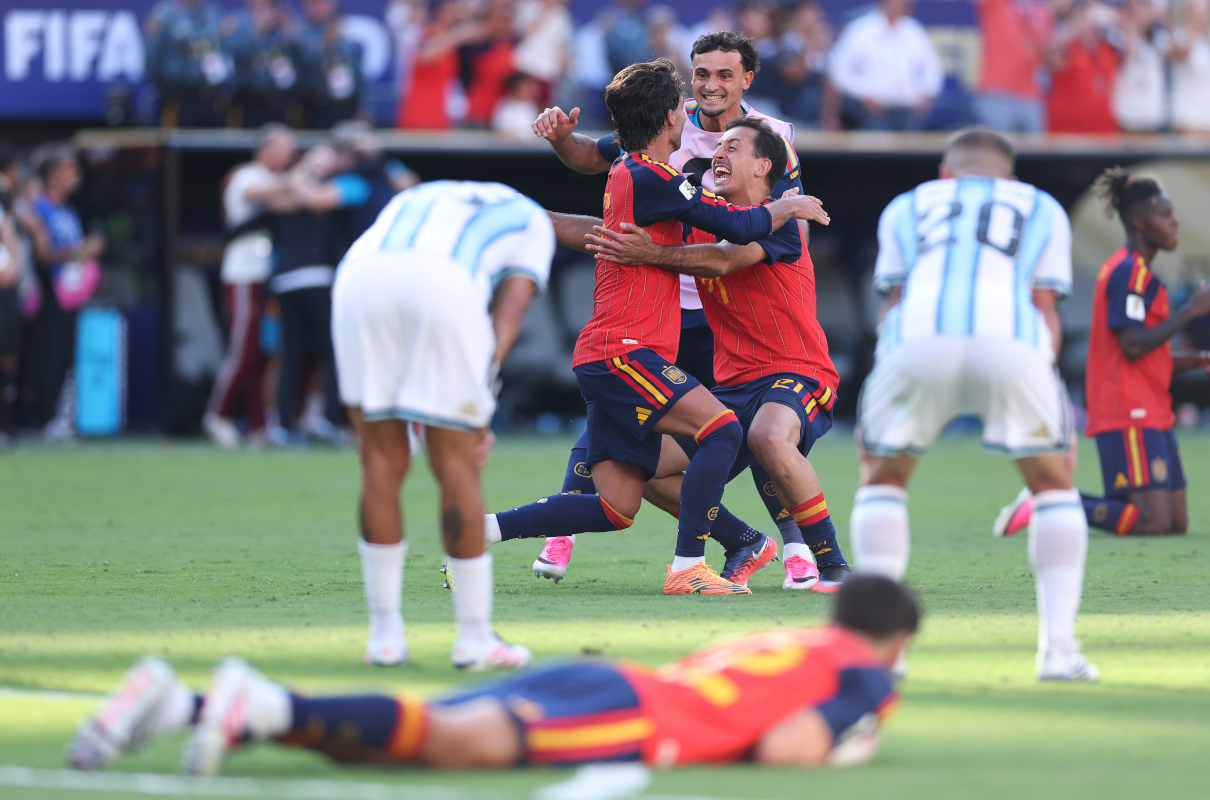EAST RUTHERFORD, NEW JERSEY - JULY 19: Mikel Oyarzabal #21 of Spain celebrates with teammates after the 1-0 win during the FIFA World Cup 2026 Final match between Spain and Argentina at New York New Jersey Stadium on July 19, 2026 in East Rutherford, New Jersey. (Photo by Dan Mullan/Getty Images)