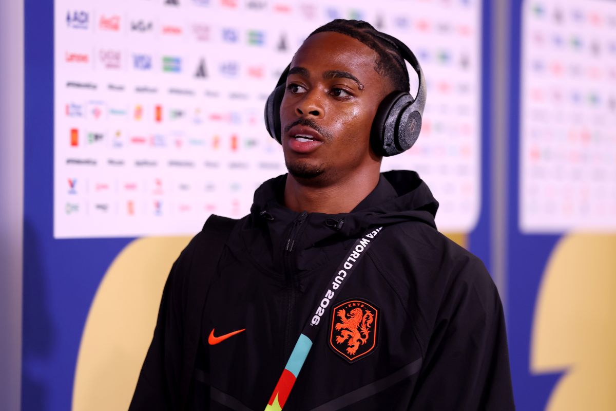 A Roma definiu os termos do acordo com o West Ham em uma primeira reunião com os agentes de Summerville