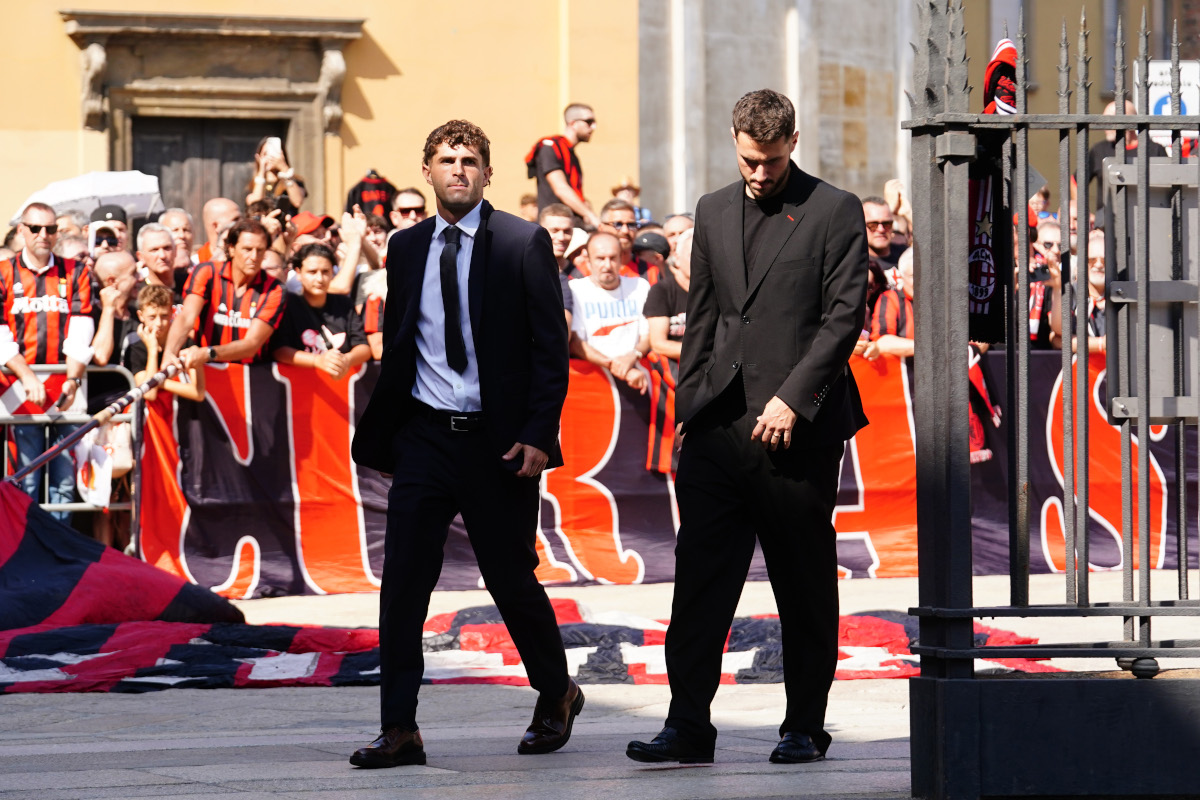 MILAN, ITALY - AUGUST 04: Christian Pulisic and Santiago Gimenez attend the Franco Baresi's funeral ceremony at Basilica di Sant'Ambrogio on August 04, 2026 in Milan, Italy. (Photo by Pier Marco Tacca/Getty Images)