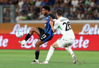 BERGAMO, ITALY - AUGUST 23: Ederson of Atalanta is challenged by Cas Odenthal of Sassuolo during the Serie A match between Atalanta BC and US Sassuolo at Stadio Atleti Azzurri d'Italia on August 23, 2026 in Bergamo, Italy. (Photo by Marco Luzzani/Getty Images)