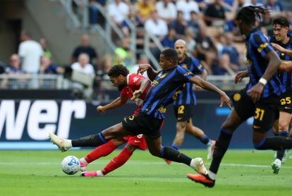 MILAN, ITALY - AUGUST 22: Gustavo Varela of Monza scores his team’s first goal during the Serie A match between FC Internazionale and AC Monza at Stadio Giuseppe Meazza on August 22, 2026 in Milan, Italy. (Photo by Claudio Villa/Getty Images)