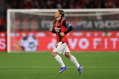 PERTH, AUSTRALIA - AUGUST 05: Luka Modric of AC Milan runs inti the field during the pre-season match between AC Milan and FC Internazionale at Optus Stadium on August 05, 2026 in Perth, Australia. (Photo by Janelle St Pierre/Getty Images)